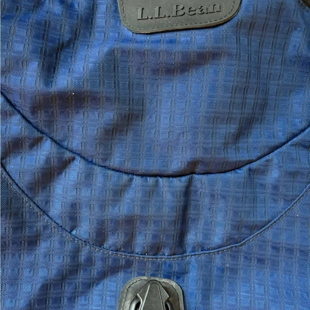 L.L. Bean Men’s Messenger Shoulder Computer Bag Navy Multiple Pockets Flap Close